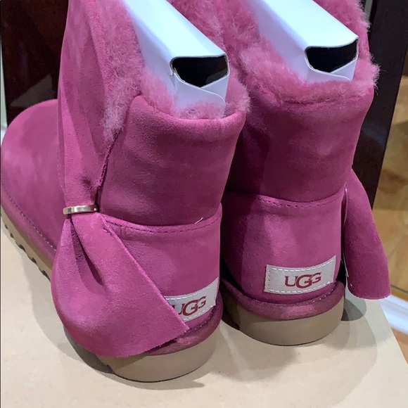 UGG CLASSIC MINI TWIST BOOT - Picture 3 of 3